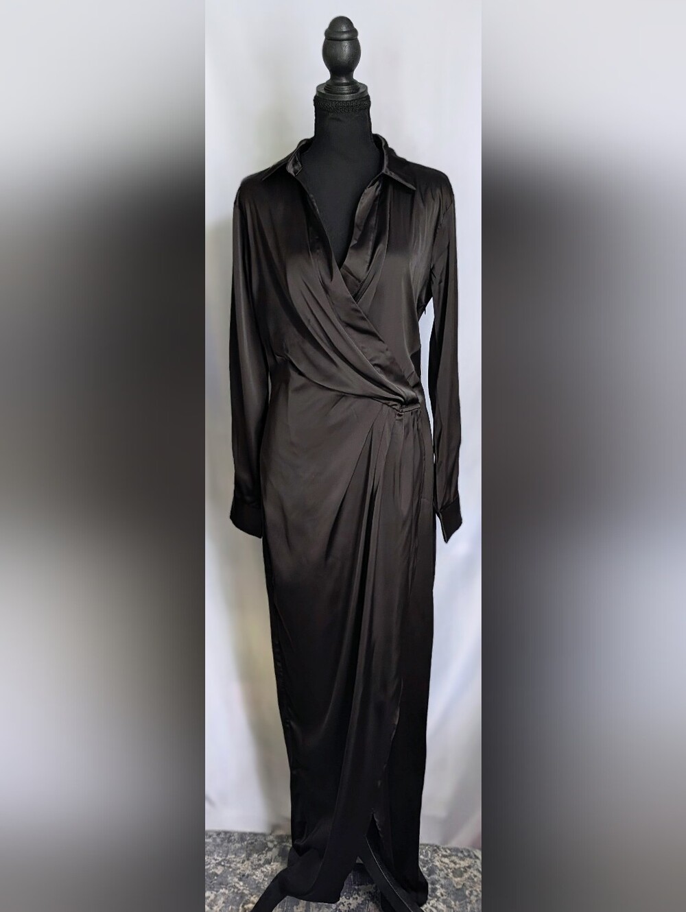 NWT JLUXLABEL Arabella Black Satin Wrap Maxi Dress S